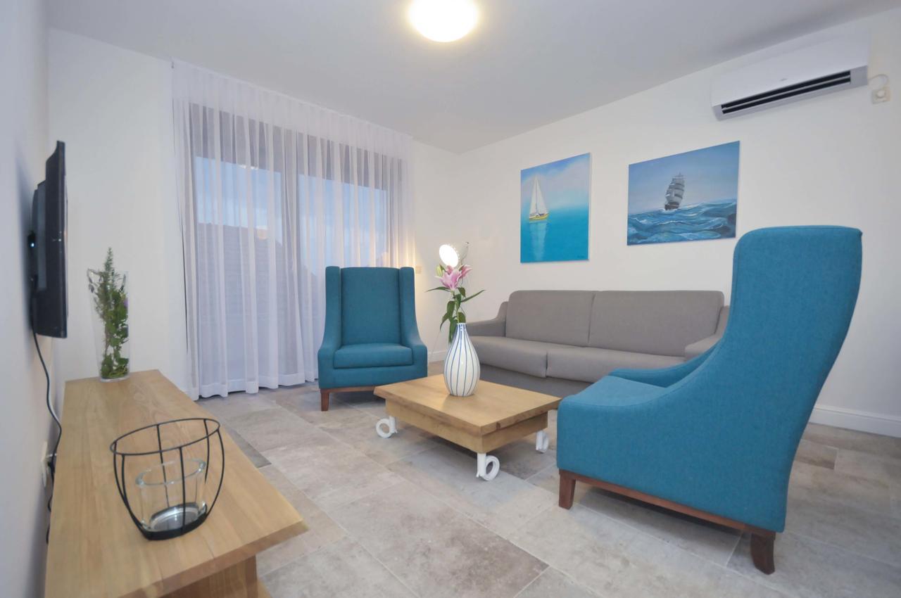 Corso Levante Luxury Suites Petrovac Exterior foto