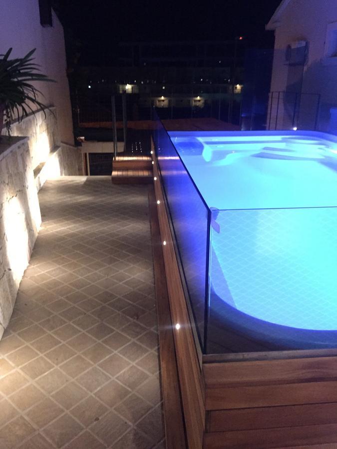 Corso Levante Luxury Suites Petrovac Exterior foto