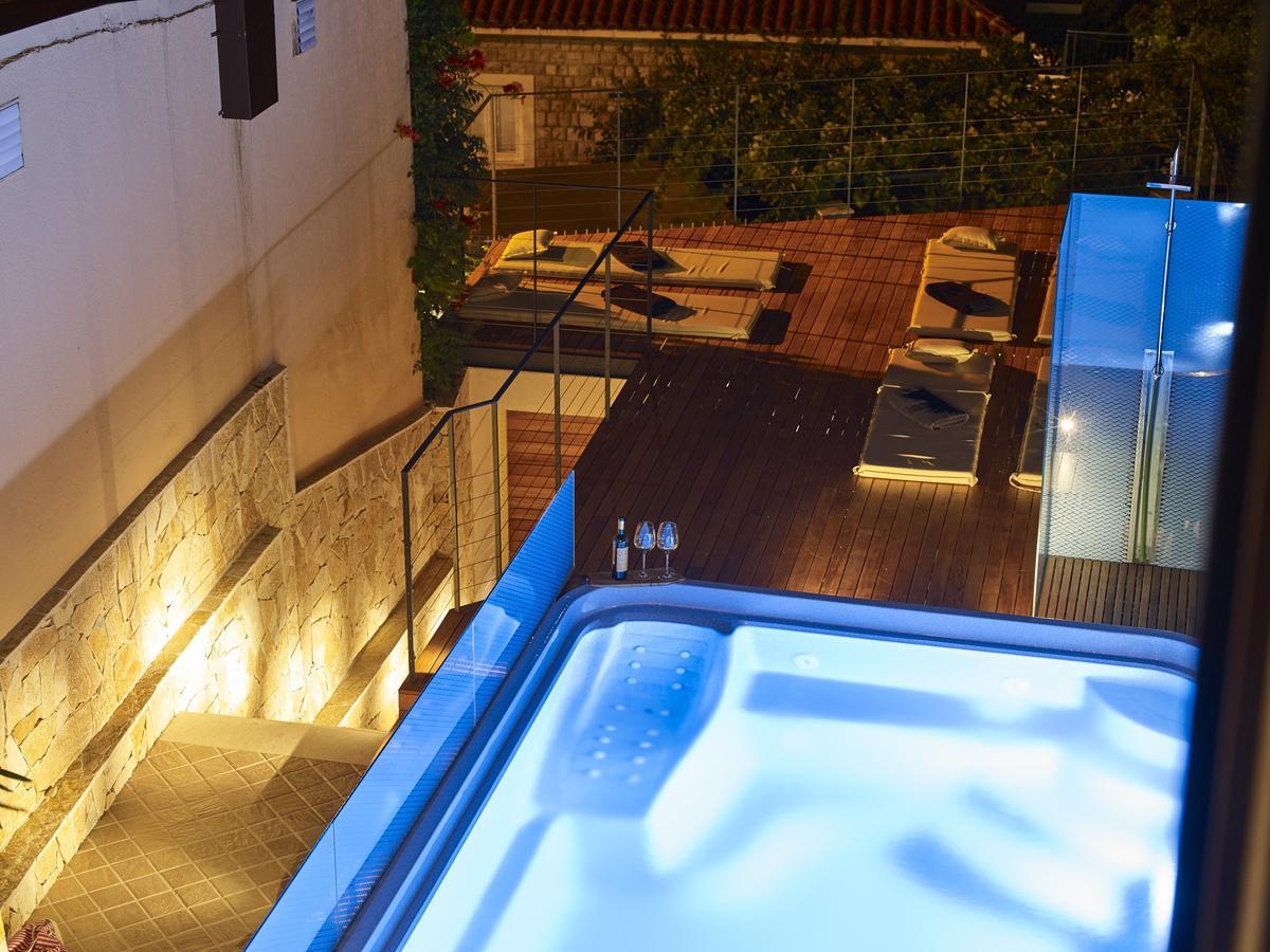Corso Levante Luxury Suites Petrovac Exterior foto